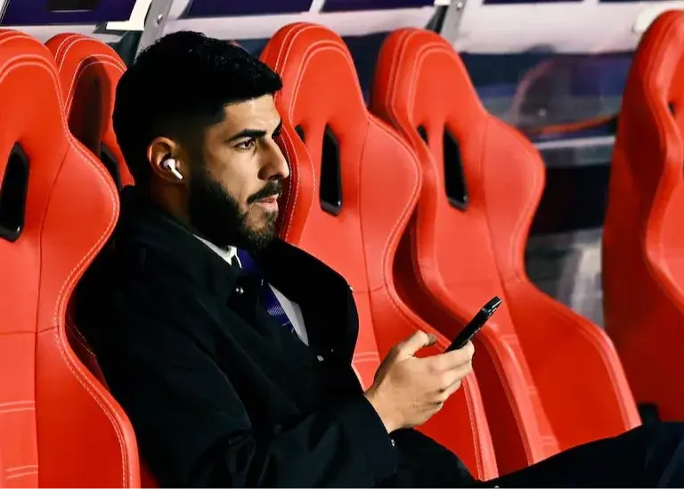 فرار از پاریس پس از دعوا با انریکه