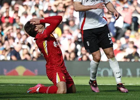 فولام 3-2 لیورپول: اشتباهات فردی بلای جان تیم اشلوت