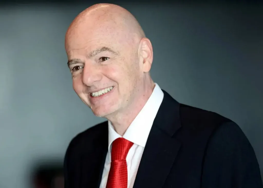 بازی یادبود پاپ فرانسیس با حضور اسطوره‌های جهان