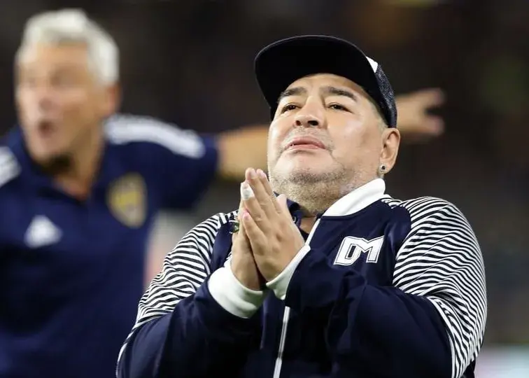 مارادونا باید به خاطر ترک اعتیاد بستری می‌شد!