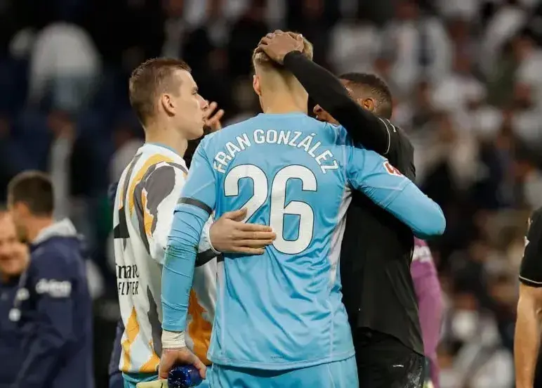 ماموریت بزرگ آنچلوتی: رختکن رئال از هم پاشید!