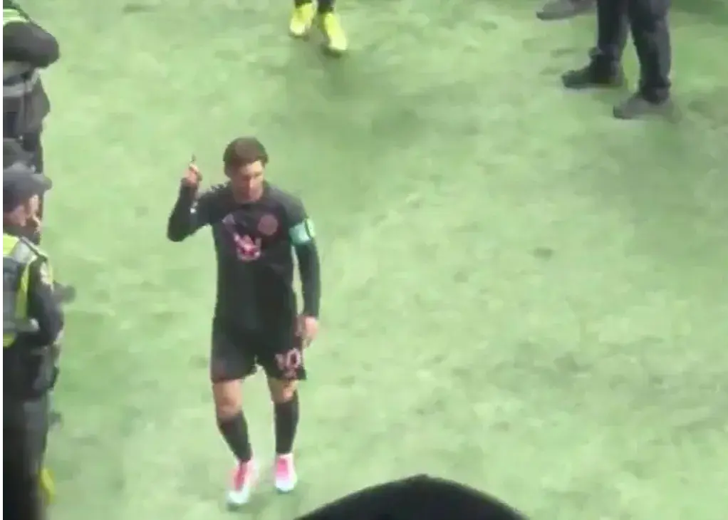 مسی هواداران حریف را تهدید کرد: می‌بینم‌تون!