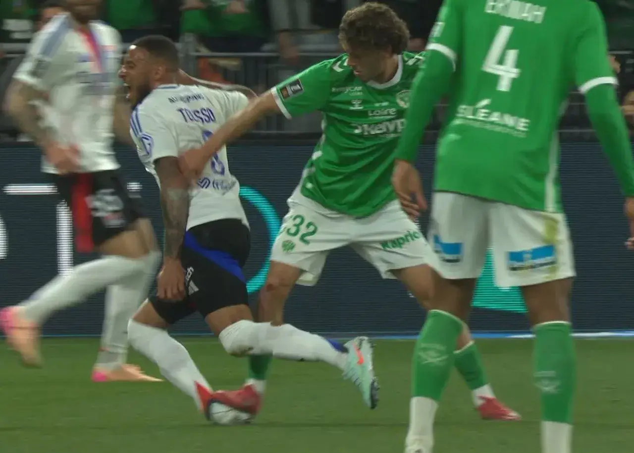 مصدومیت هولناک در فرانسه: مچ تولیسو خُرد شد (عکس)