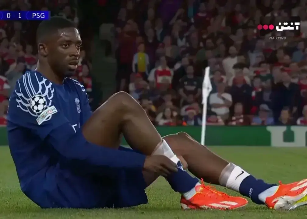 مصدومیت و تعویض: دمبله چشم خورد! (عکس)