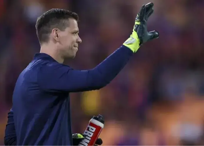 واکنش جالب مرد یخی بارسلونا به گل کنده