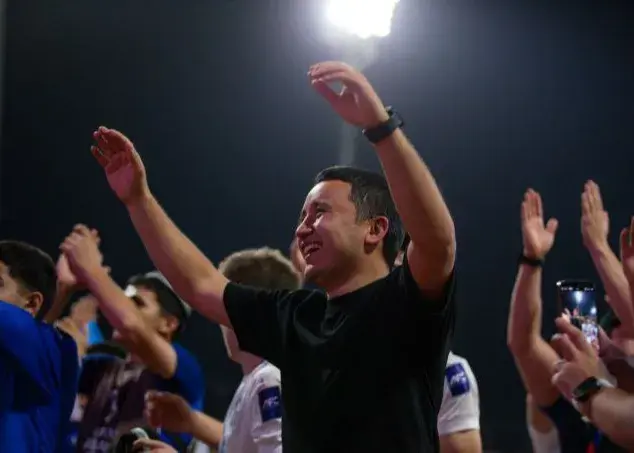 واکنش سرمربی ازبکستان پس از قهرمانی تاریخی