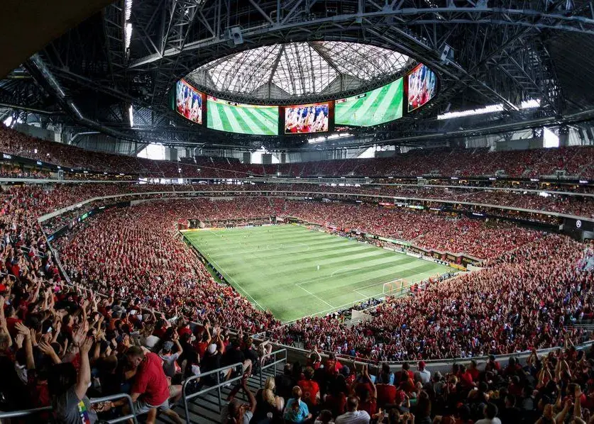 ورزشگاه‌هایی که کارخانه چاپ پول هستند!