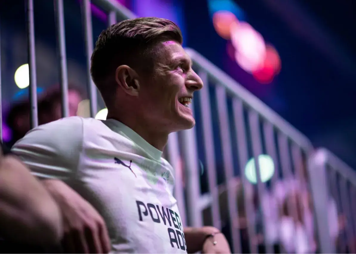 کری‌خوانی تونی کروس با کمک چت جی‌پی‌تی!‏