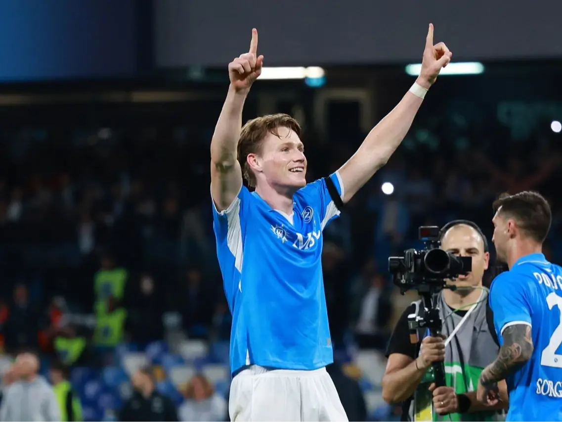 کلید اسکودتوی ناپولی در دستان مک‌گایور