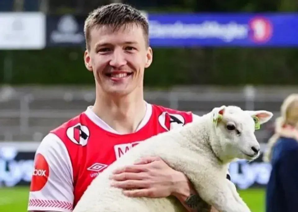 گوسفند، جایزه بهترین بازیکن در لیگ نروژ!