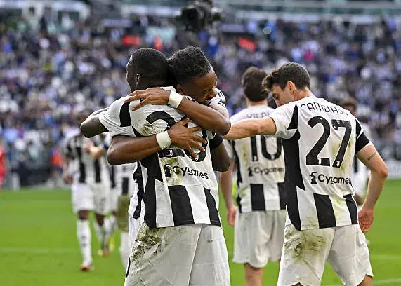 یووه ۲-۰ مونزا: برد سخت بیانکونری در راه کسب سهمیه!