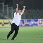 سرمربی صعودکرده جریمه شد!