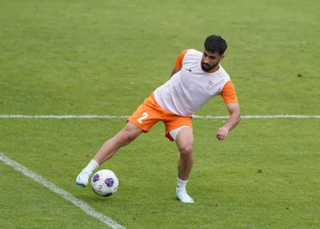 پیام محرمی با استوک‌های سفید: من برگشتم!