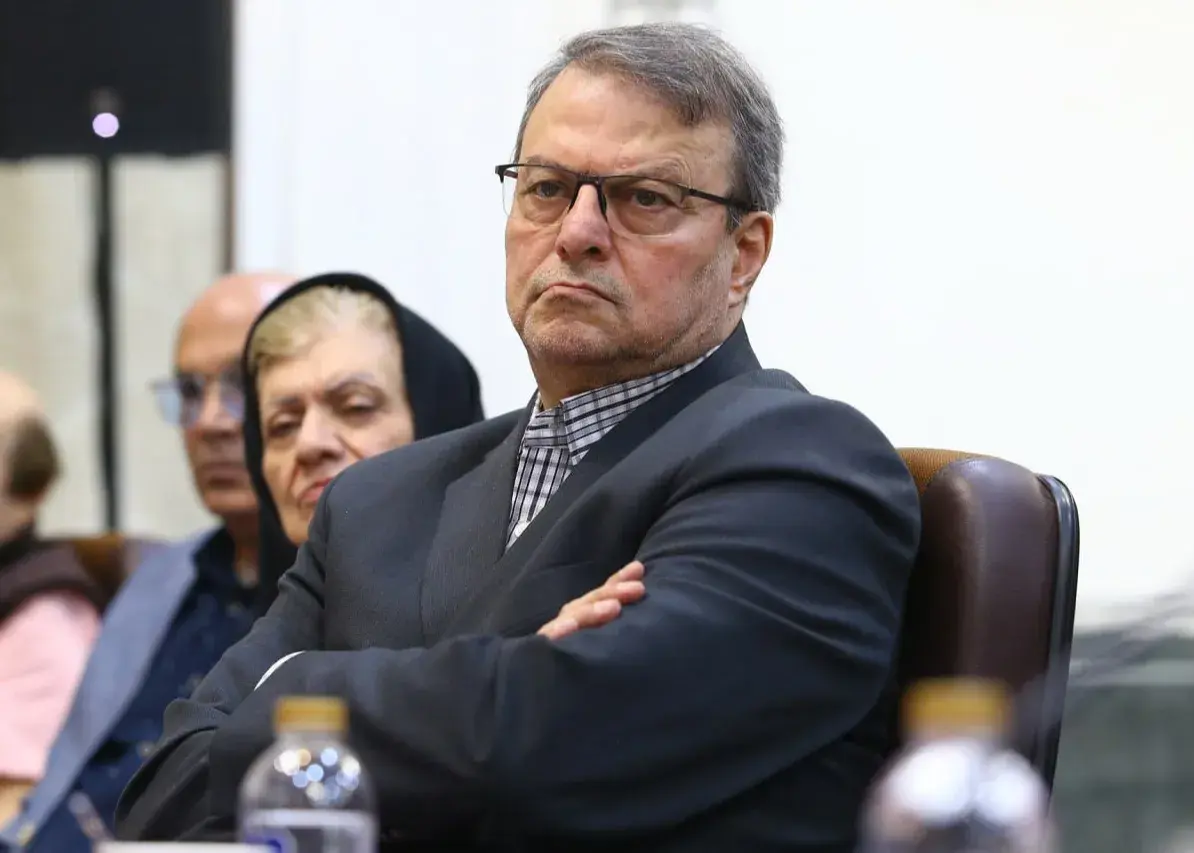 اسدی به خبرنگار: چی می‌گفتی؟/ واکنش غیرمنتظره و جالب رئیس آکادمی استقلال!