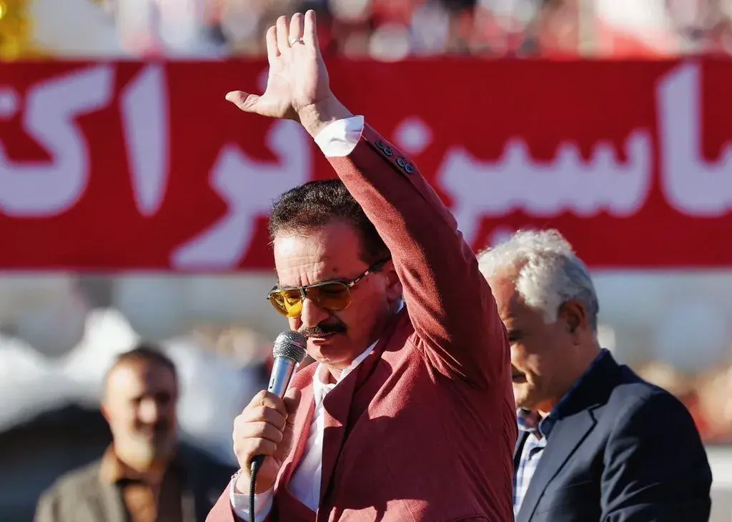 زنوزی: حق با بیرانوند است، زود رأی را صادر کنید!