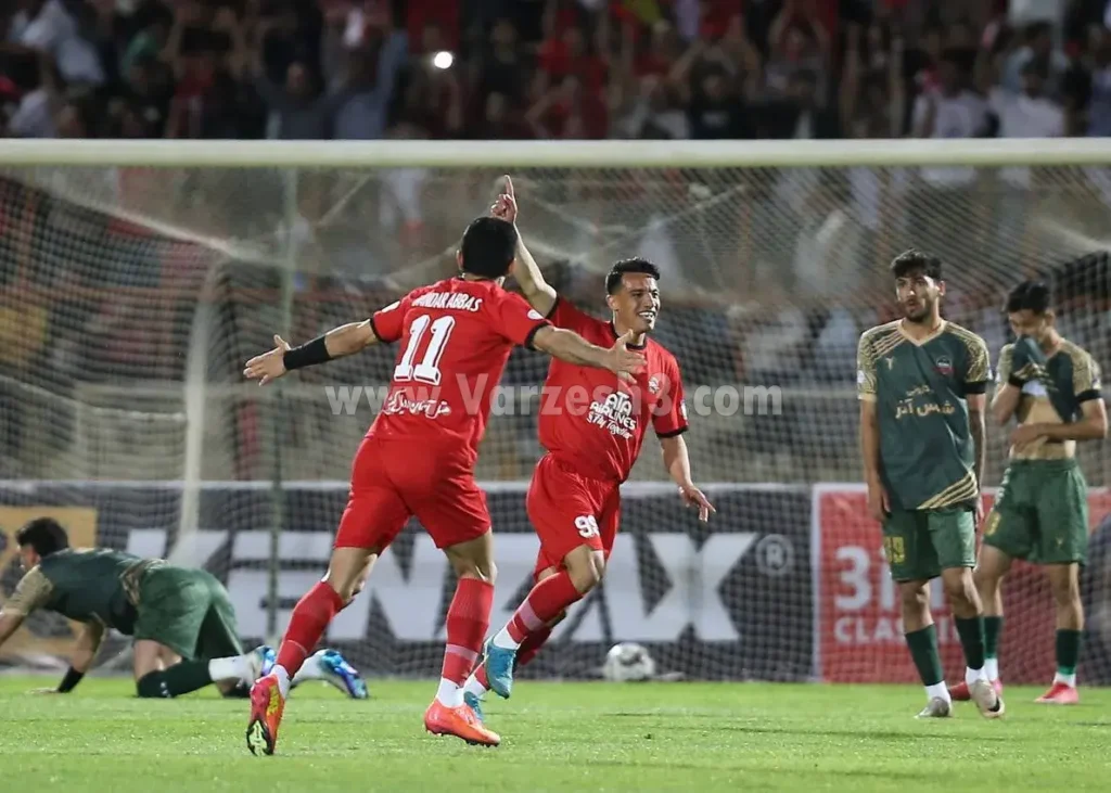 شمس آذر صفر – تراکتور 4: جشن بزرگ بیخ گوش تهران!