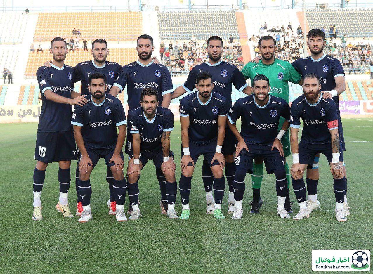 خودروسازان قدیمی در جنگ صعود