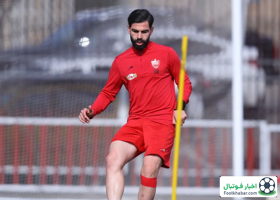 خط خورده دائمی پرسپولیس و تماشای بازی از نیمکت!