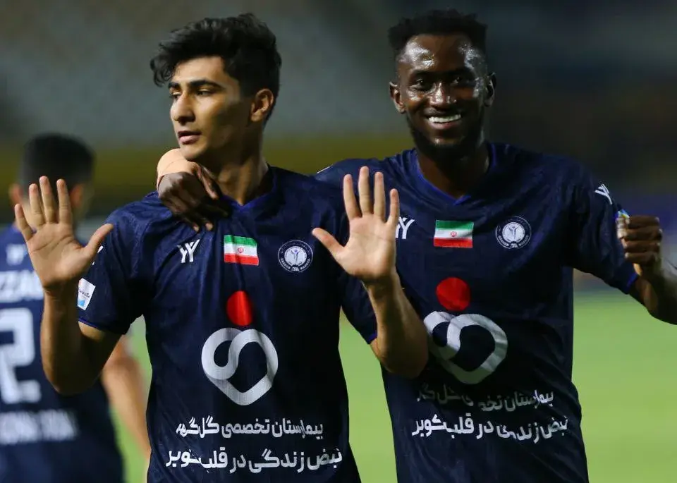 جشن بزرگ شاگردان تارتار بعد از فتح نقش جهان