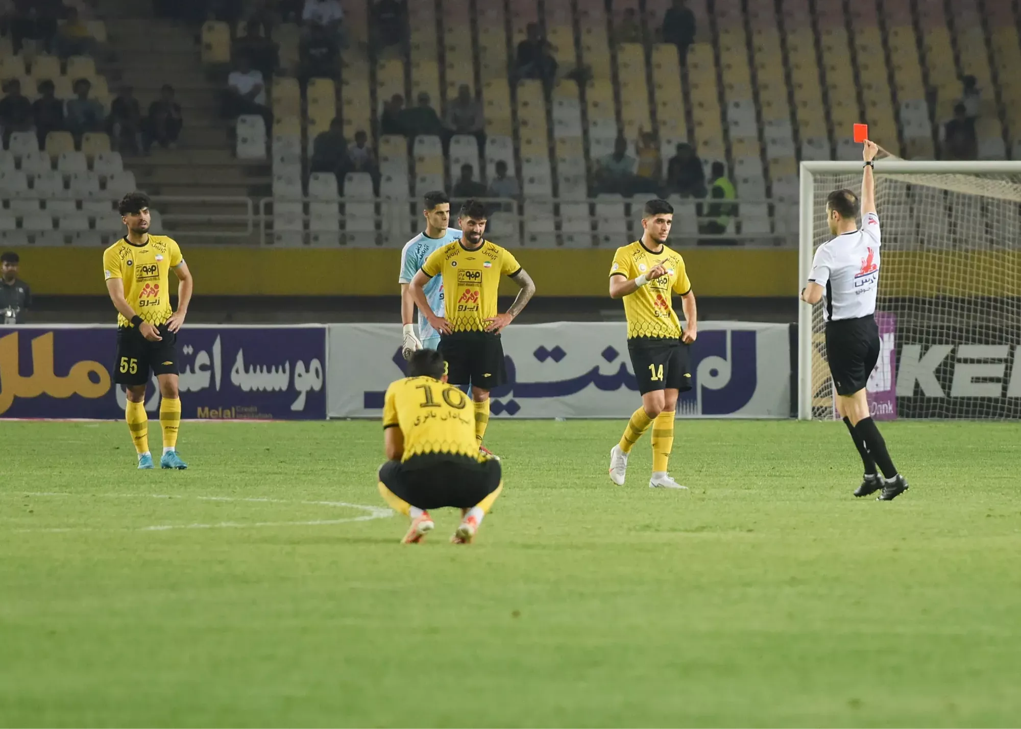 کارشناسی صحنه‌های مشکوک سپاهان – گل‌گهر