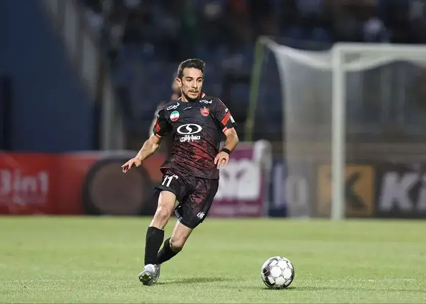 دو پیشنهاد وسوسهانگیز از فولاد و سپاهان/ وینگر پرسپولیس جنجالی میشود