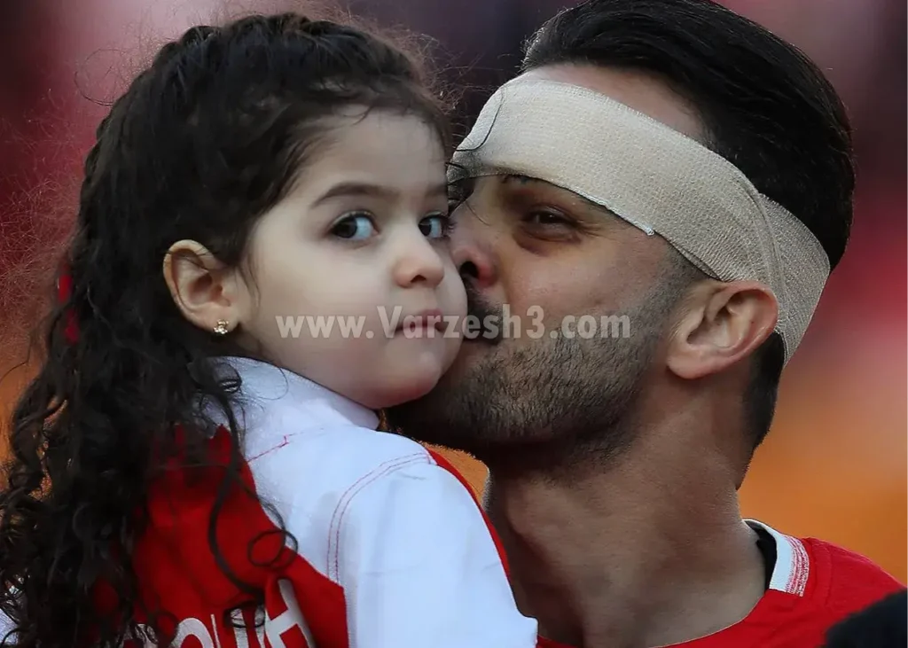 بازوبند به دست چهار ستاره پرسپولیس! (عکس)
