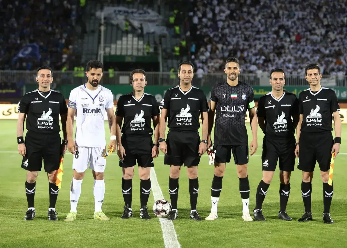 سیدحسین و داوران مشکی پوشیدند! (عکس)