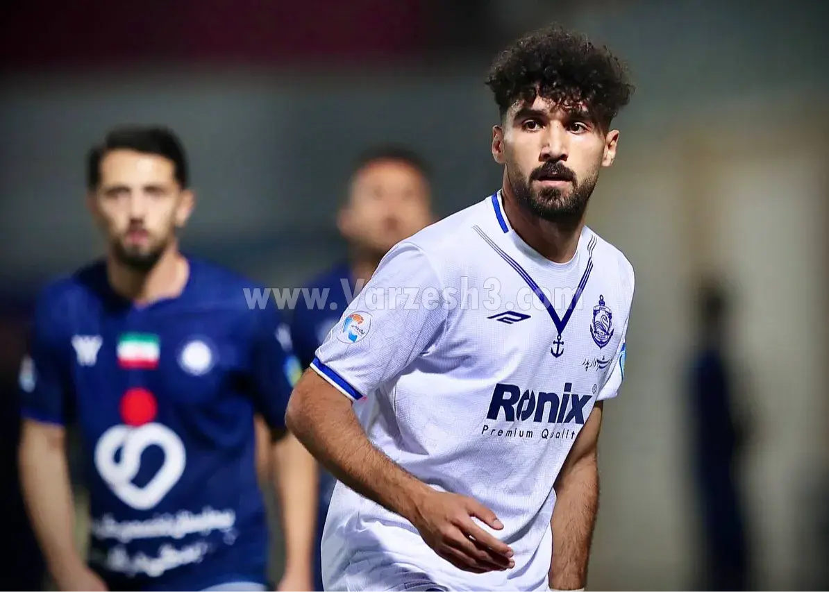 مدافع آشنا سد محکم قهرمانی استقلال!