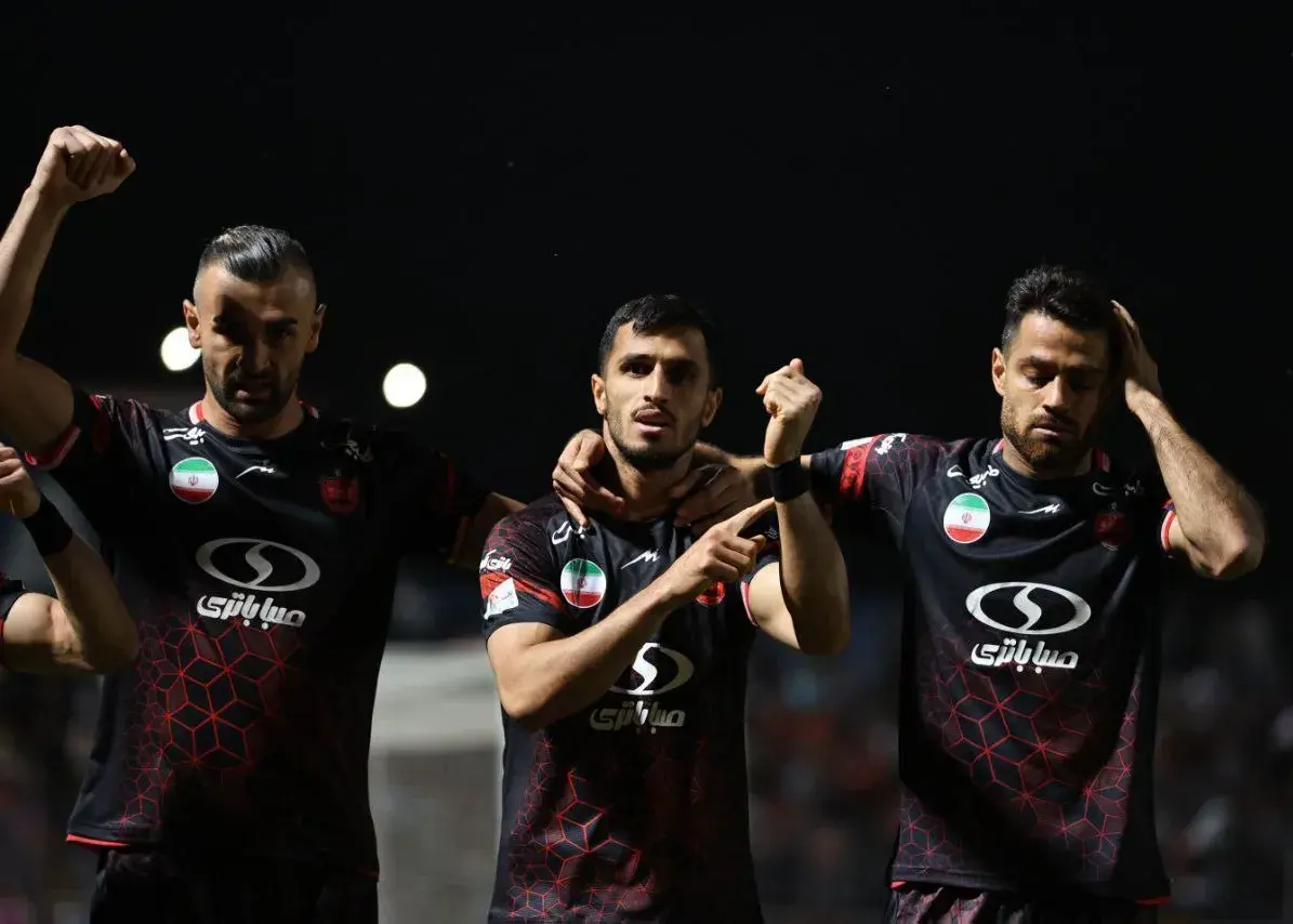 شادی خاص علیپور: مچ‌بند مشکی به جای پیراهن