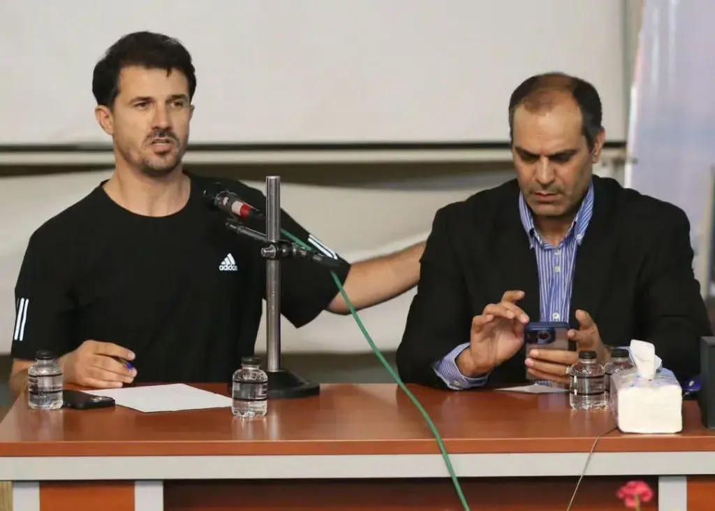 درخواست قاسم از هواداران: به من زمان بدهید