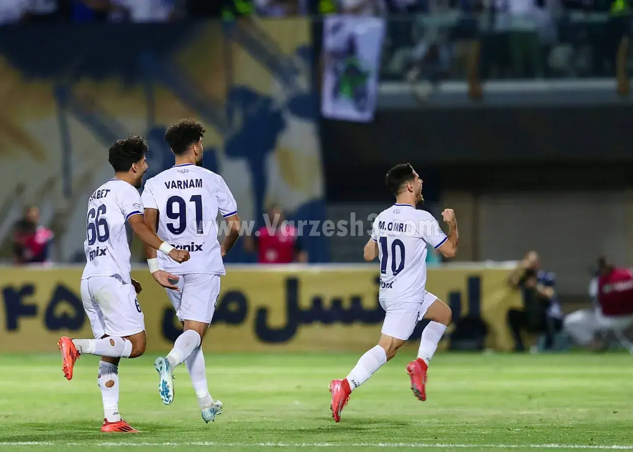 ایری: ملوان لیاقت فینال و قهرمانی را دارد