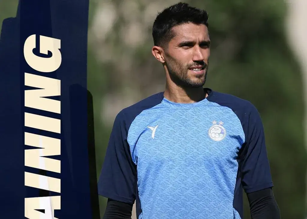 اولین بازیکنی که با استقلال تمدید می‌کند