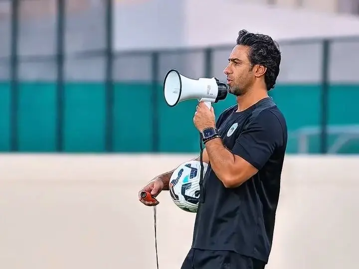 فرهاد مجیدی، آینده مبهم و شاید باز هم دبی!