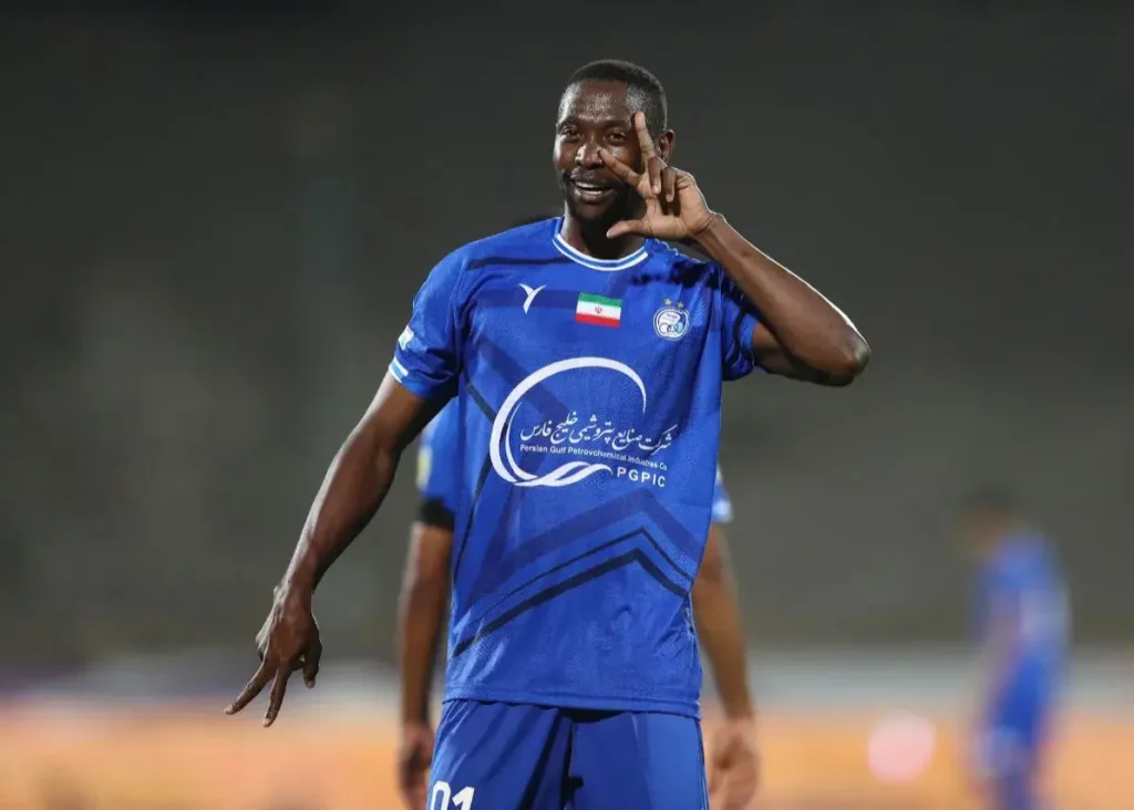 استوری مهاجم استقلال در حمایت از ایران