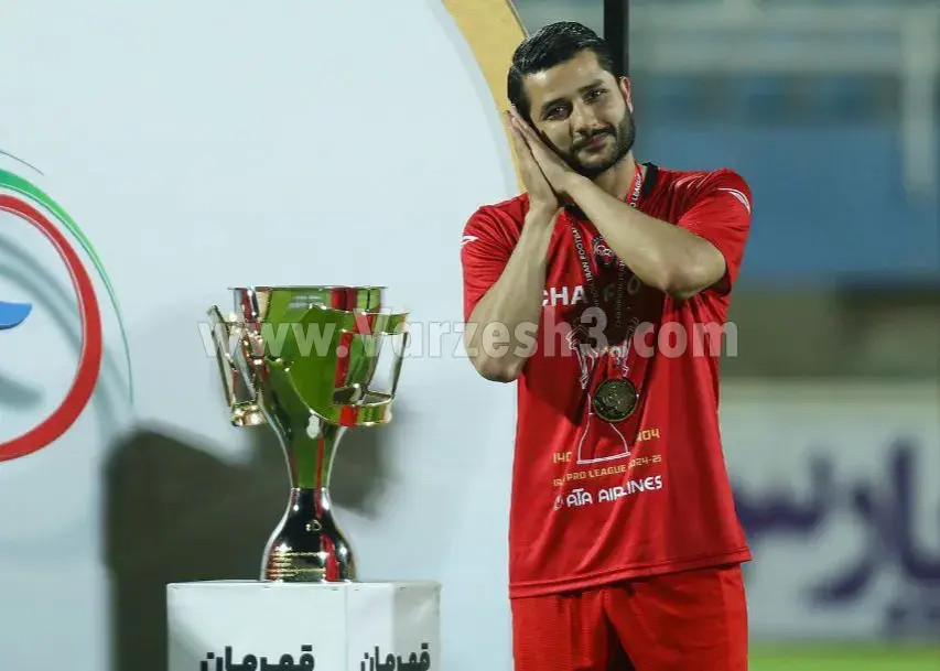 دو جام و دو رنگ، آبی – قرمز و قهرمانی!