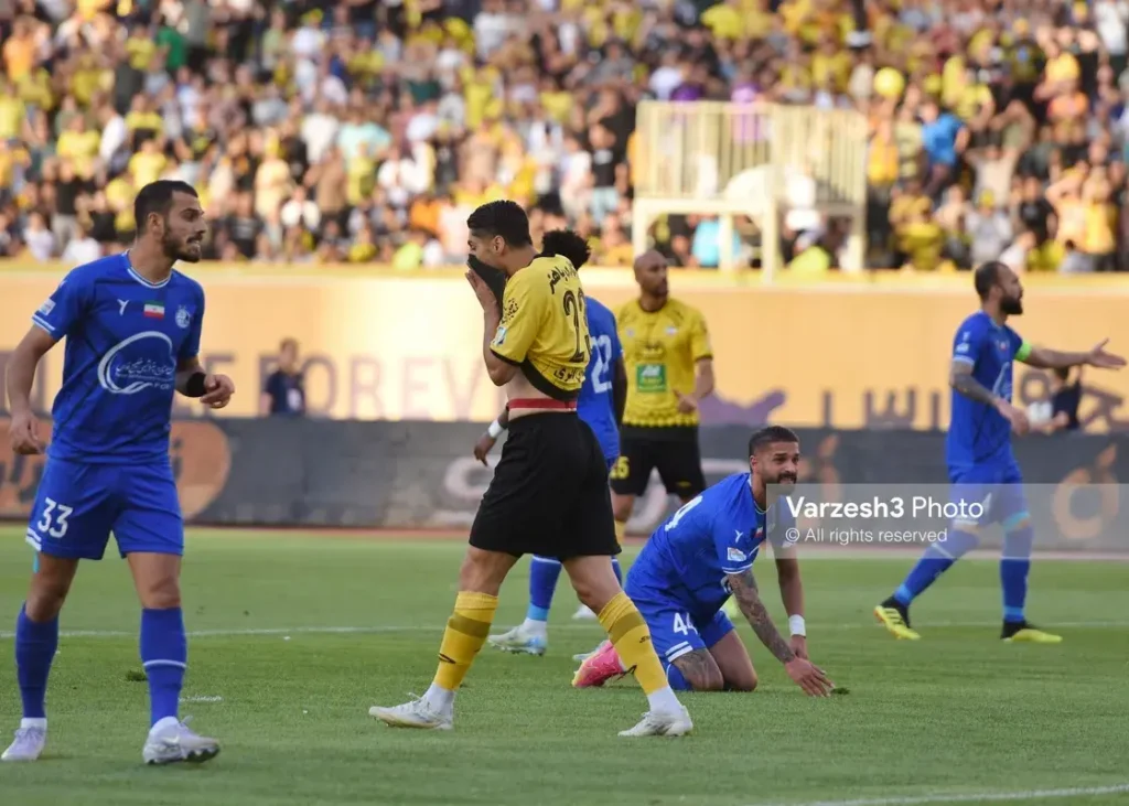 طلسم ۲۲۲۵ روزه استقلال برابر سپاهان تمدید شد