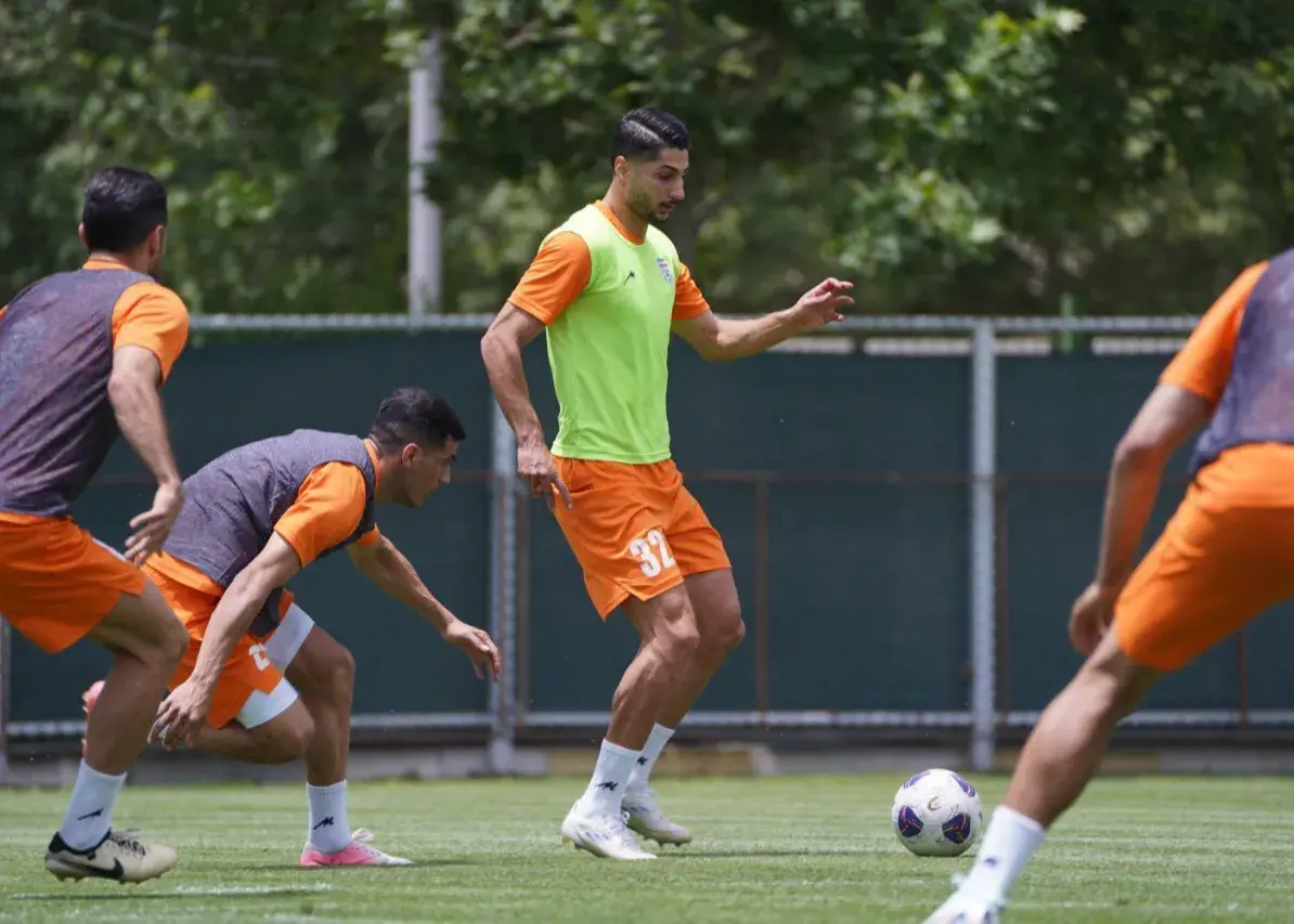 خودنمایی ملی‌پوش جدید پیش چشم سرمربی (عکس)