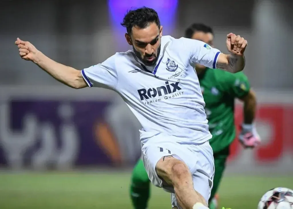 گلر معروف مبهوت دریبل کشویی (عکس)