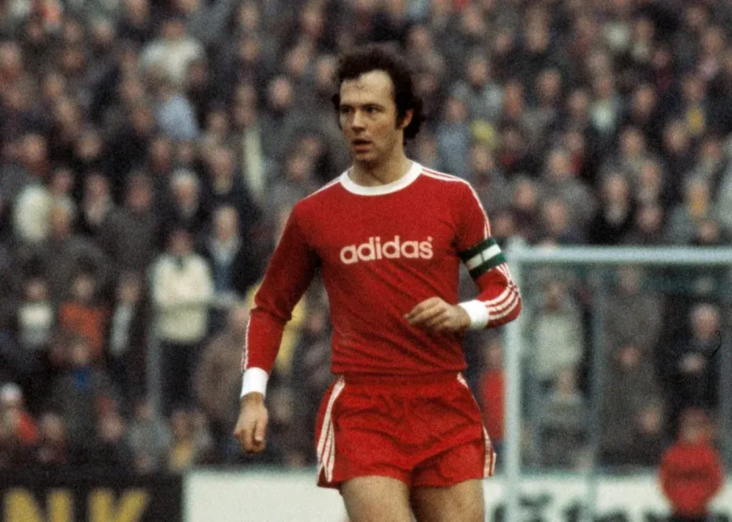 آدرس جدید بایرن مونیخ: پلاک 5، خیابان بکن‌باوئر