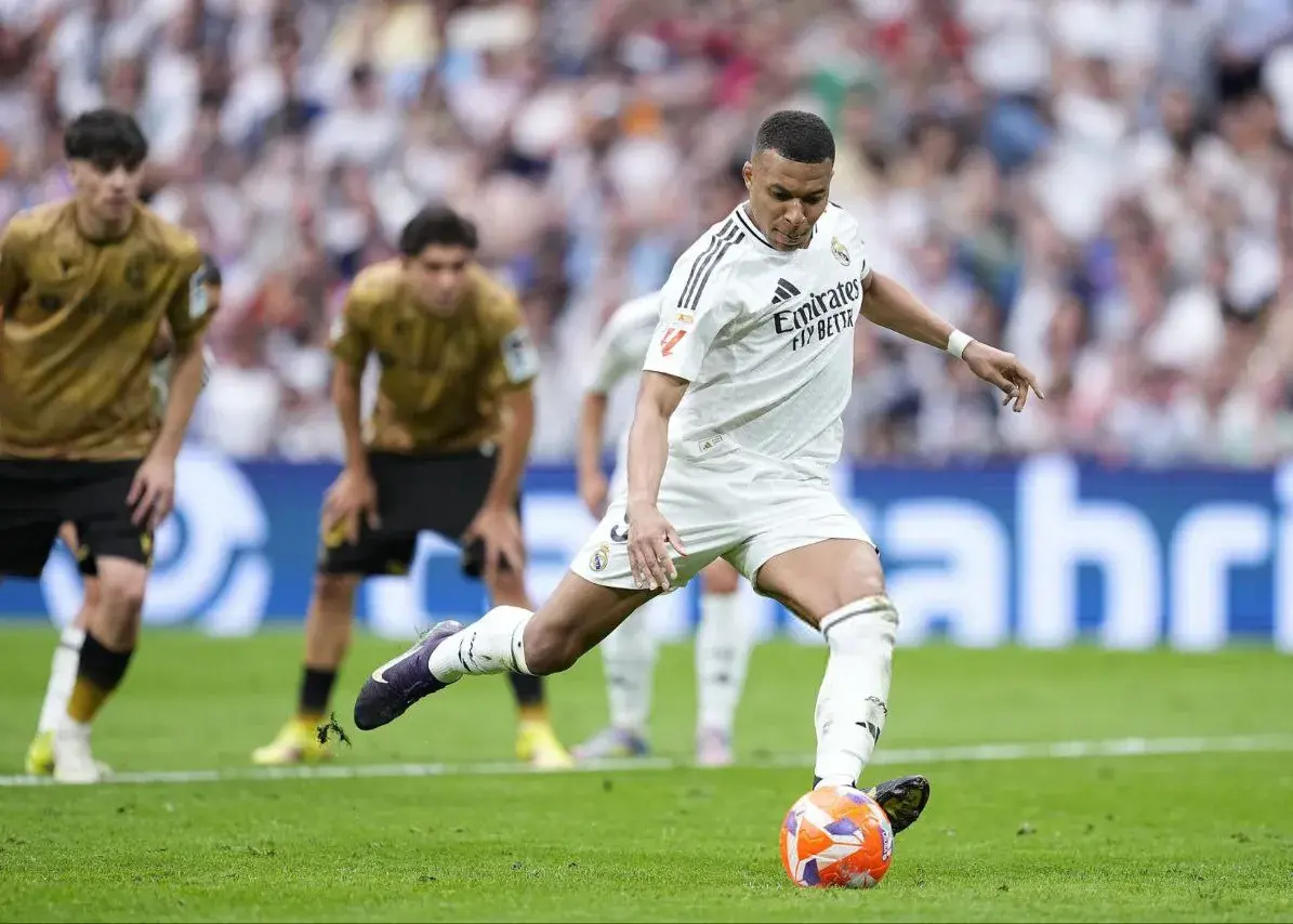 اعتراض‌ به پنالتی رئال: آنها با قانون دیگری بازی می‌کنند!