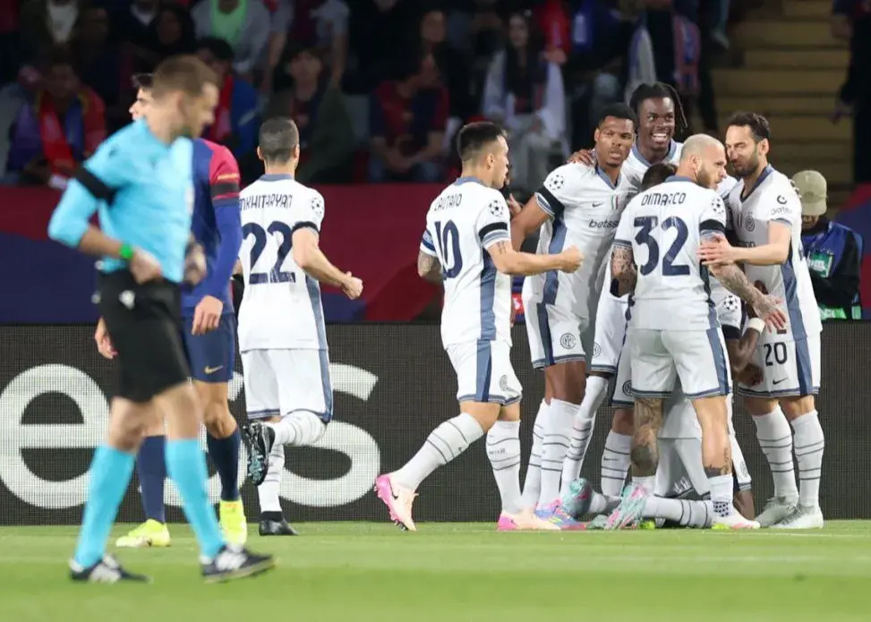 با تساوی مقابل بارسا: اینتر در صدر رده‌بندی یوفا