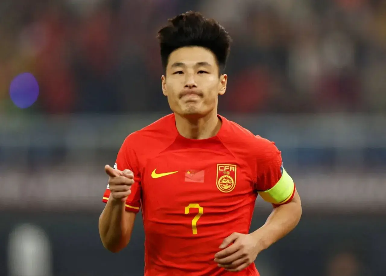 بازگشت فوق‌ستاره تیم ملی چین به اردو