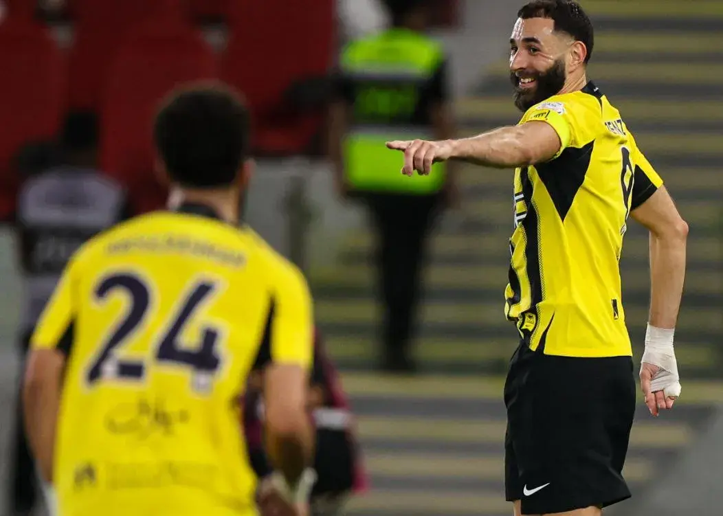 بنزما الاتحاد را به یک‌قدمی قهرمانی رساند