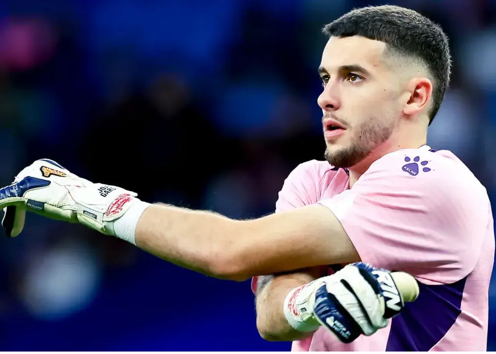 توافق اولیه بارسلونا با بهترین گلر اسپانیا