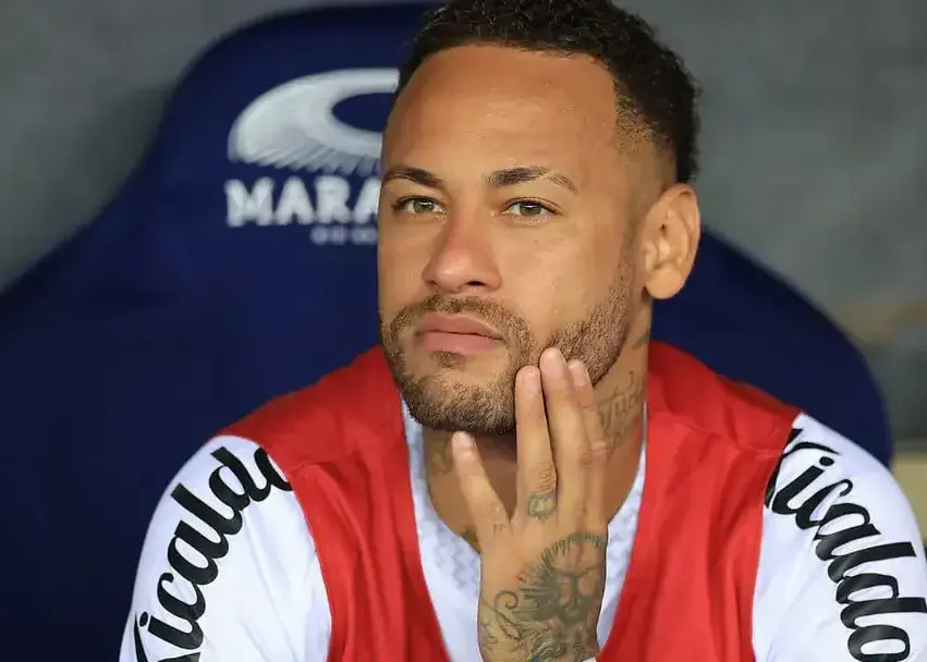 نیمار: خواهش می‌کنم در زندگی شخصی‌ام دخالت نکنید