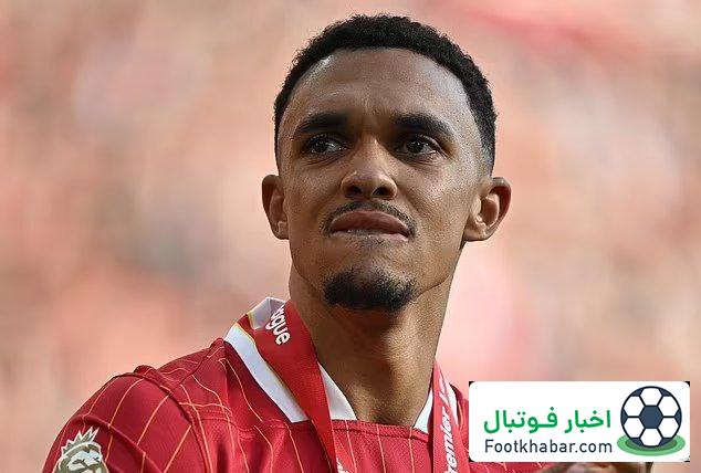 حال آرنولد در رژه قهرمانی لیورپول بد شد!