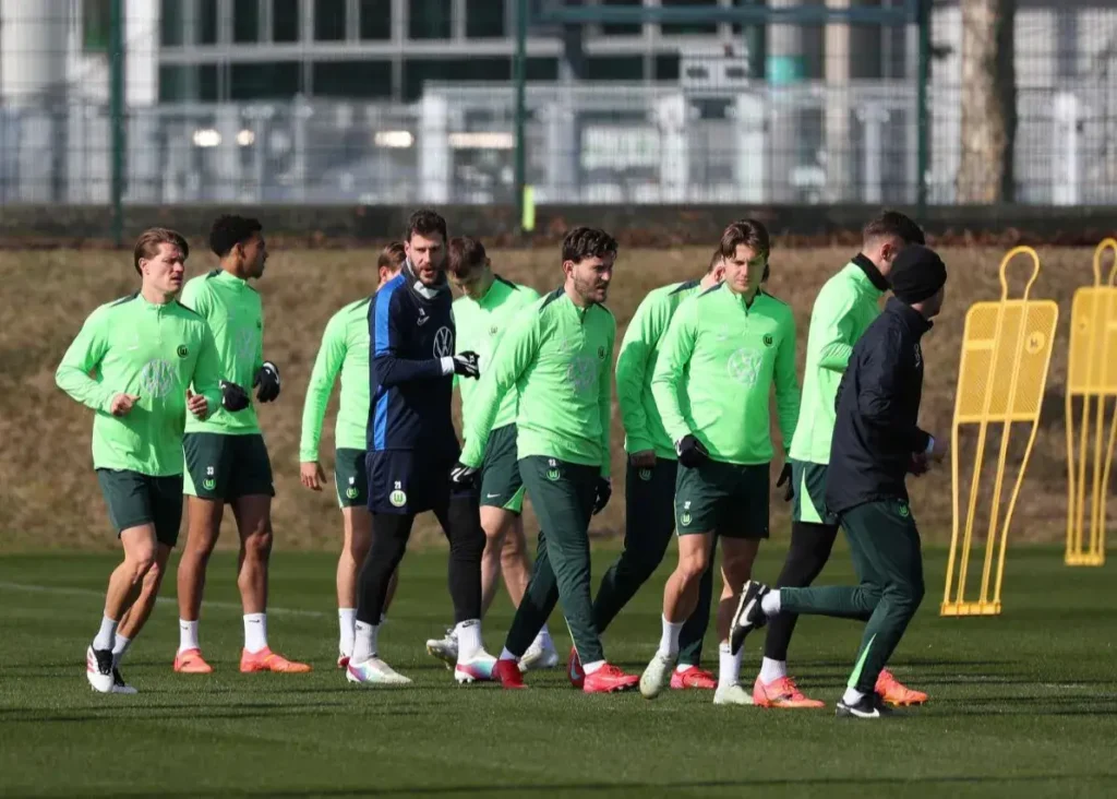 رسوایی در بوندسلیگا: کتک‌کاری در تمرین وولفسبورگ!