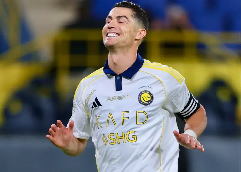 رونالدو برترین گلزن تمام ادوار فوتبال شد!