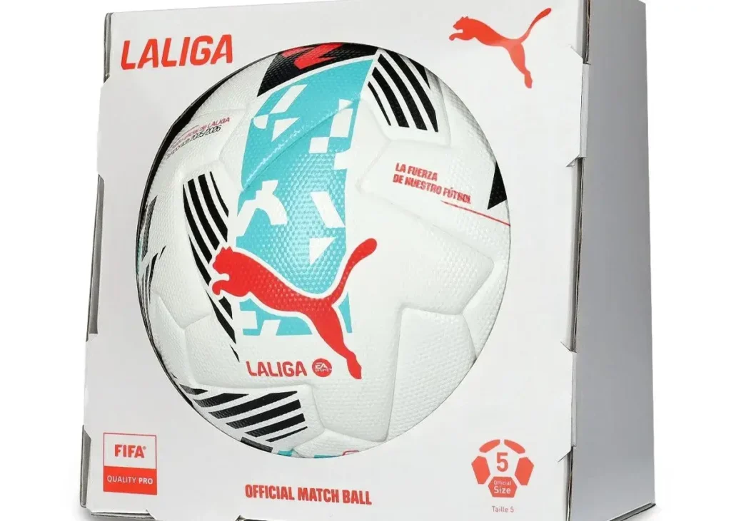 رونمایی از توپ فصل آینده لالیگا: فیروزه‌ای چشم‌نواز