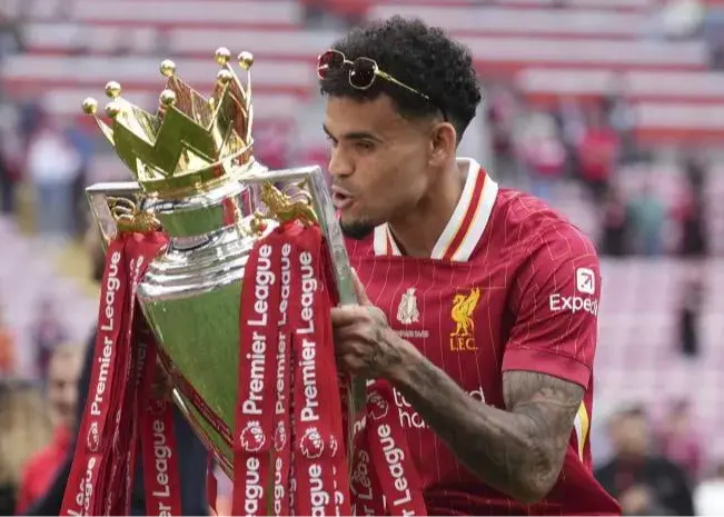 ستاره لیورپول متن خداحافظی نوشت!